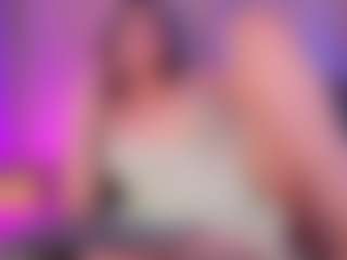 Live cam show with isabellassmith - Chubby on Camsoda