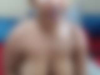 Londilicious33 MILF webcam performer live streaming
