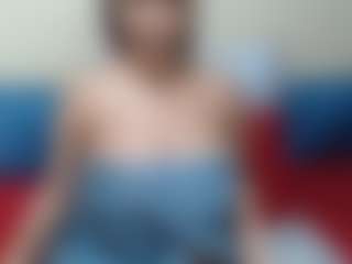 Live cam show with Londilicious33 - Drinking on CamClone