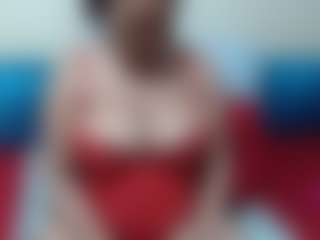 Live cam show with Londilicious33 - Middle Aged on madthumbs