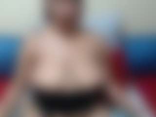 Live cam show with Londilicious33 - Black Squirt on Camsoda