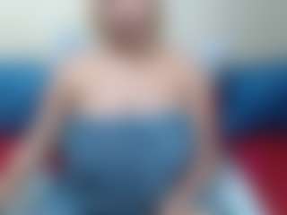 Live cam show with Londilicious33 - Drinking on Gym Cam Girls