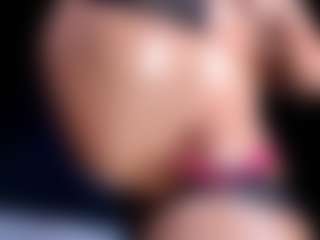 Live cam show with OksanaOcean - Senior on Camsoda