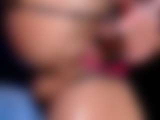 Live cam show with OksanaOcean - Senior on Camsoda