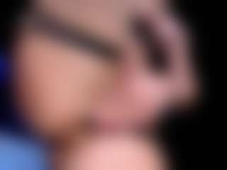 OksanaOcean MILF webcam performer live streaming