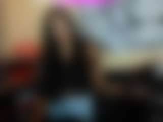Emilia's Live Sex Cam Show