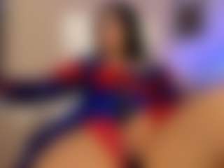Spettacolo in cam dal vivo con sheyla Hills - Ride su Camsoda