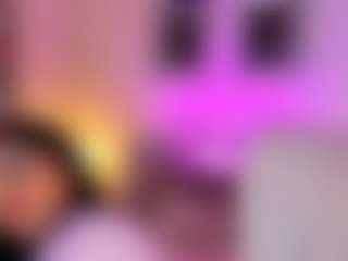 Live cam show with sheyla Hills - Chubby on CamwithHer