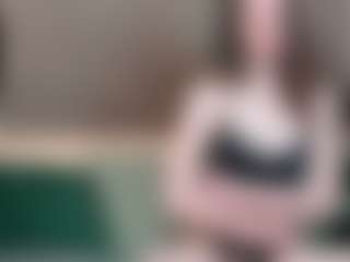 Live cam show with SunnyBrighton - Student on Latina Girls