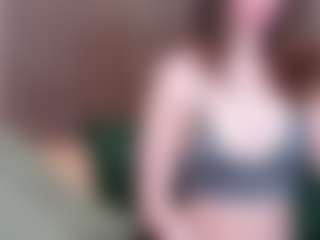 Live cam show with SunnyBrighton - Thin on Camming Site