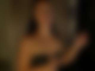 Live cam show with Amyharloww - Oil on AdultVida.com