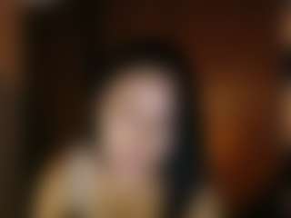 Amyharloww MILF webcam performer live streaming