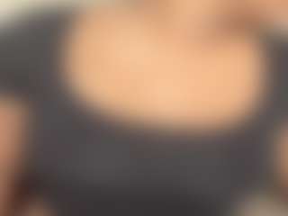 CAROLINAGOMEZZ's Live Sex Cam Show