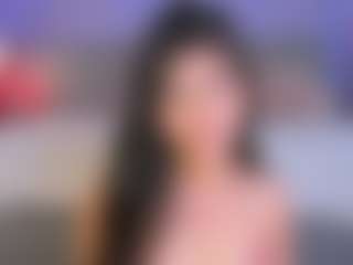 Live cam show with Curvy Corinne - Flexible on Free Soda