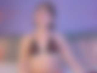 Live cam show with Curvy Corinne - Brown Hair on Uber Horny