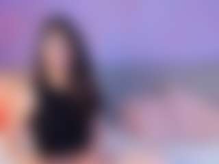 Live-camshow met Curvy Corinne - Machine op Camsoda