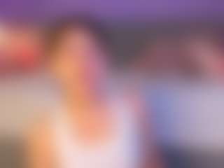 Live cam show with Curvy Corinne - Twerk Young Adult on Fling VIP Chat