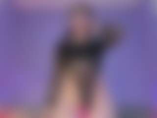 Curvy Corinne's Live Sex Cam Show