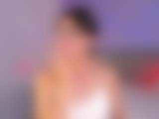 Live cam show with Curvy Corinne - Flexible on Streamer API