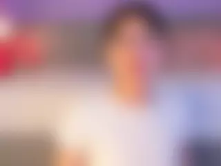 Curvy Corinne's Live Sex Cam Show
