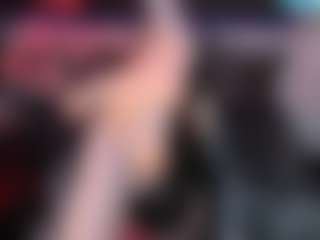 Live cam show with LilyMoonlight - Altgirl on PervPlay.com