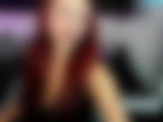 Live cam show with LilyMoonlight - Domination on AdultVida.com