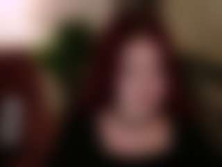Live cam show with LilyMoonlight - Nails on livesexfox.com
