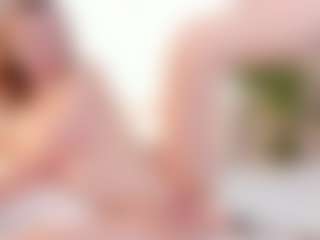 Live cam show with NaomiSunset - Bedroom on Cam Slut