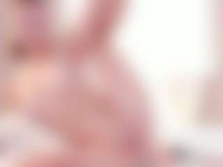 Live cam show with NaomiSunset - Brown Eyes Blonde Hair on infinitiblacc.com