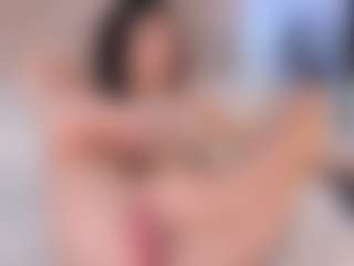 Live cam show with Amber - Barelylegal on SquirtSoMuch