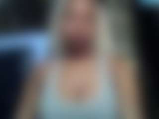 Live cam show with chanda - MILF Teen (18+) on AdultVida.com