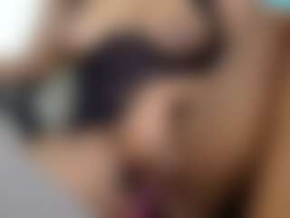 Live cam show with chanda - Ebony Petite on xDating