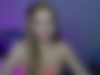 Live cam show with lilyWilliamss - Body Massage on CamSodaAdn