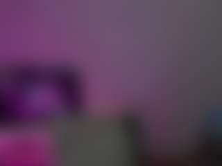 Live cam show with lilyWilliamss - Average on camtv