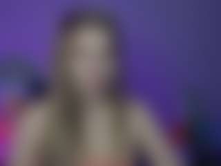 Live cam show with lilyWilliamss - Body Massage on chickslive.net