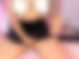 Live cam show with MilliMattell - Double Penetration on instabang