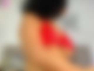 Live cam show with MilliMattell - Middle Aged on Camming Site