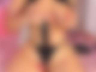 MilliMattell's Live Sex Cam Show