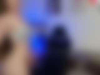 Live cam show with Piinkpandora - Genital Piercings on CamClone