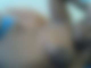 Live cam show with Sweetbubbly254 - Middle Aged on Instabang