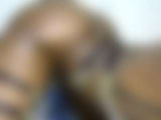 Live cam show with thickpetite - Fingerass on Uber Horny