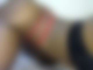 thickpetite's Live Sex Cam Show