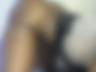 Live cam show with thickpetite - Trimmed Ebony on Milfs Live