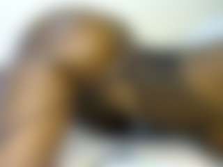 thickpetite's Live Sex Cam Show