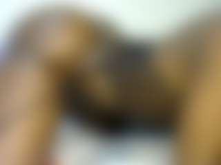 thickpetite's Live Sex Cam Show
