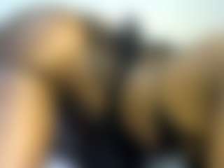 Live cam show with thickpetite - Freaky on luckytryst.com