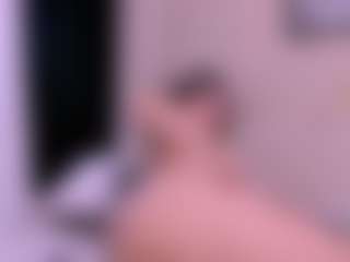 Live cam show with Mia-Gothzx - Athletic Bedroom on Big Tits