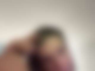 Live cam show with Demon-danni - Facial Piercings on Camversity