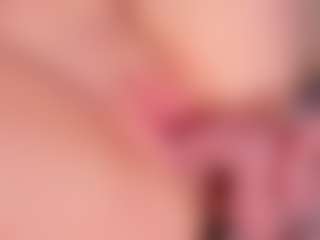 Live cam show with Anika - Green Eyes on liverealitysex.com