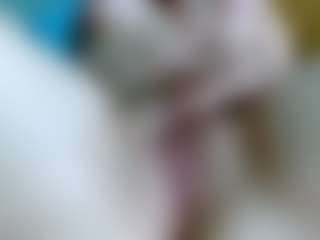 Live cam show with cualquieradulce20 - Fishnets on Big Tits